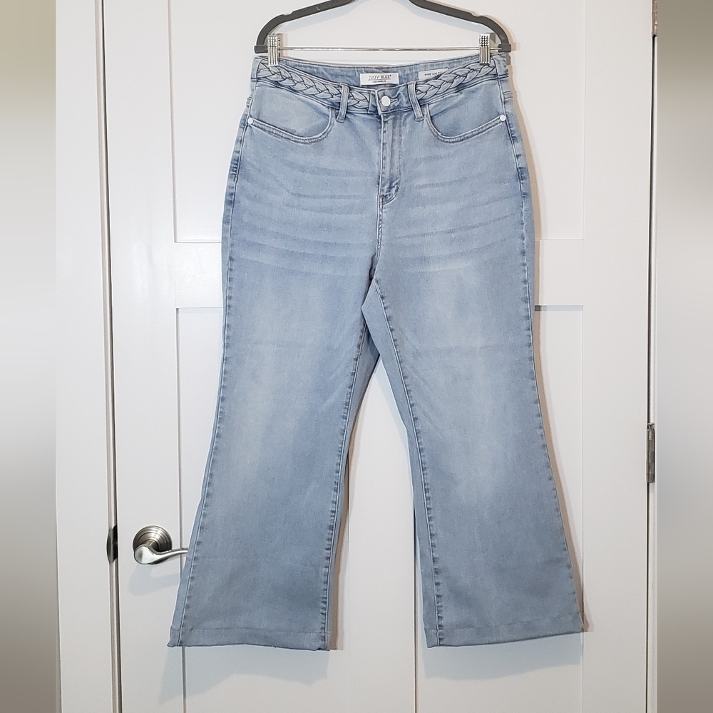 Judy Blue Wide Leg High Waisted Lightwash Denim Blue Jeans Braided Waist 32